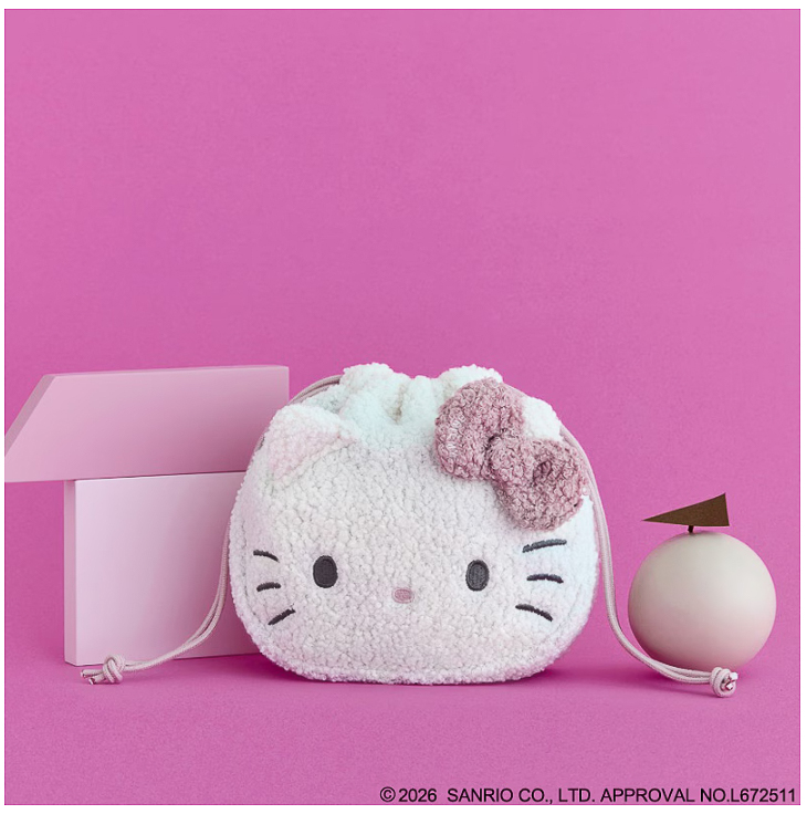 もこもこの肌ざわりがよい、ハローキティデザインの巾着コスメポーチ