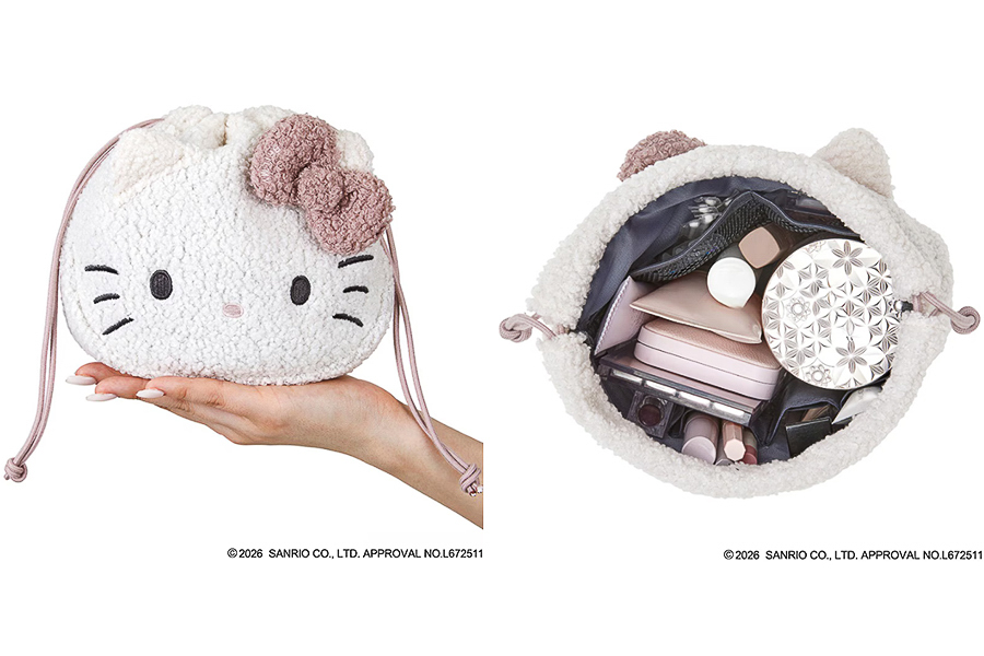 宝島社「HELLO KITTY × BRILMY」の巾着コスメポーチ。もこもこのハローキティデザイン