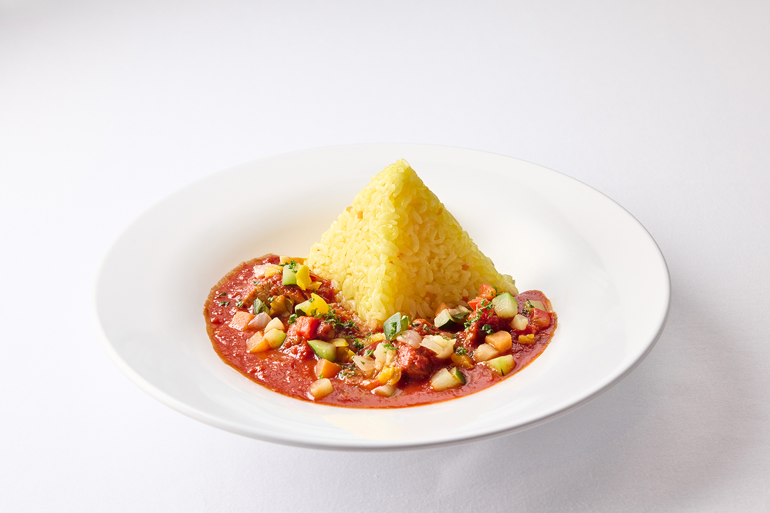 「仔羊のトマト煮 南仏風野菜とバターライス添え」