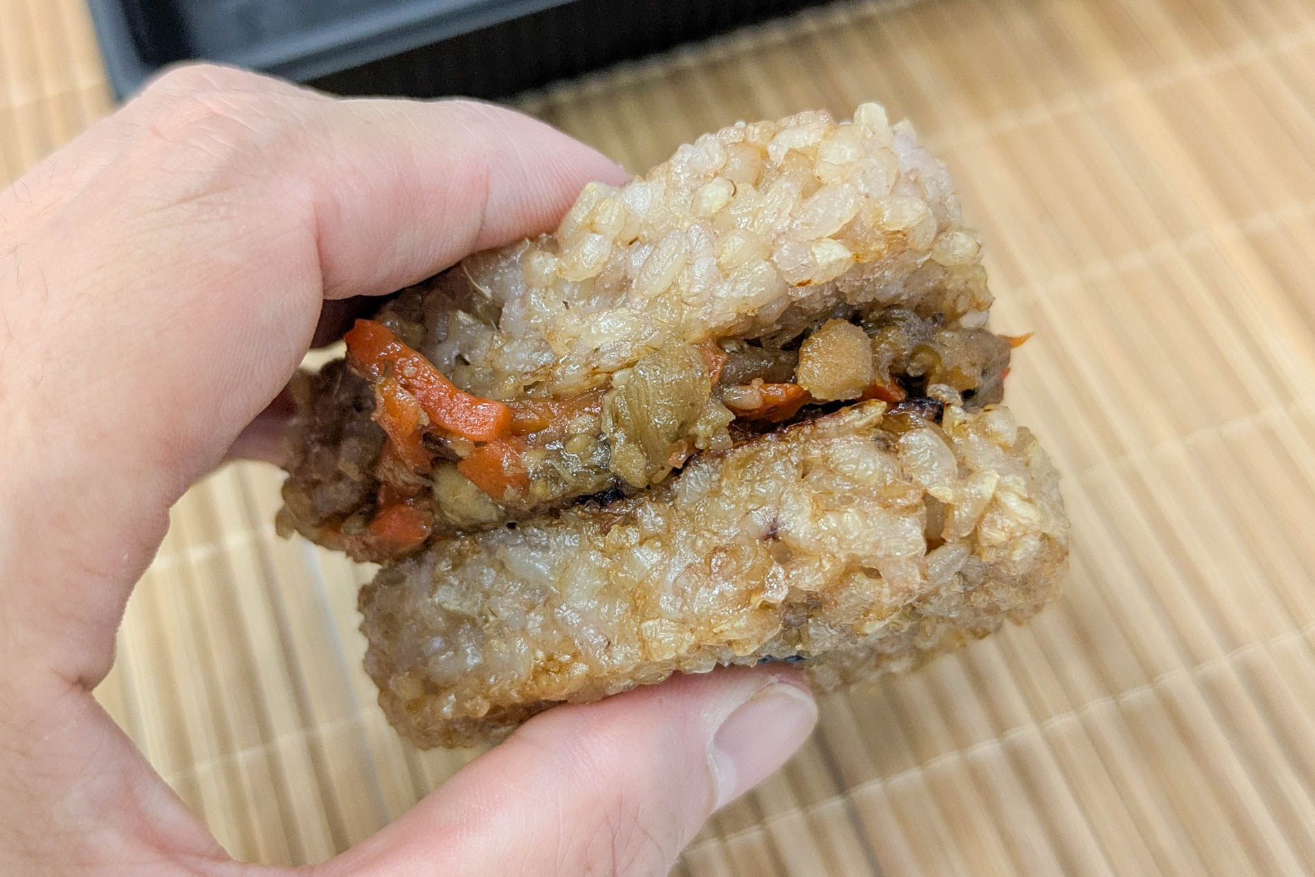 モスデリ 焼きおにバーガー 鶏きんぴら