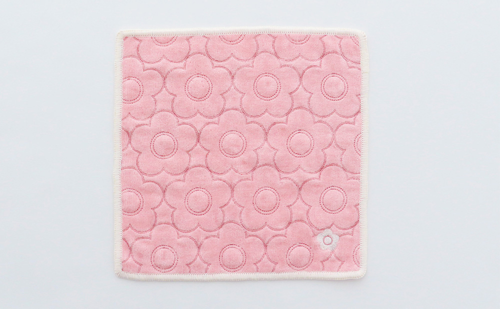 デイジーの全面刺繍