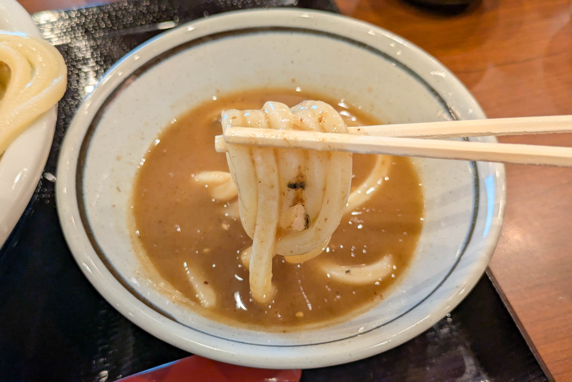 魚介の風味が麺によく絡む