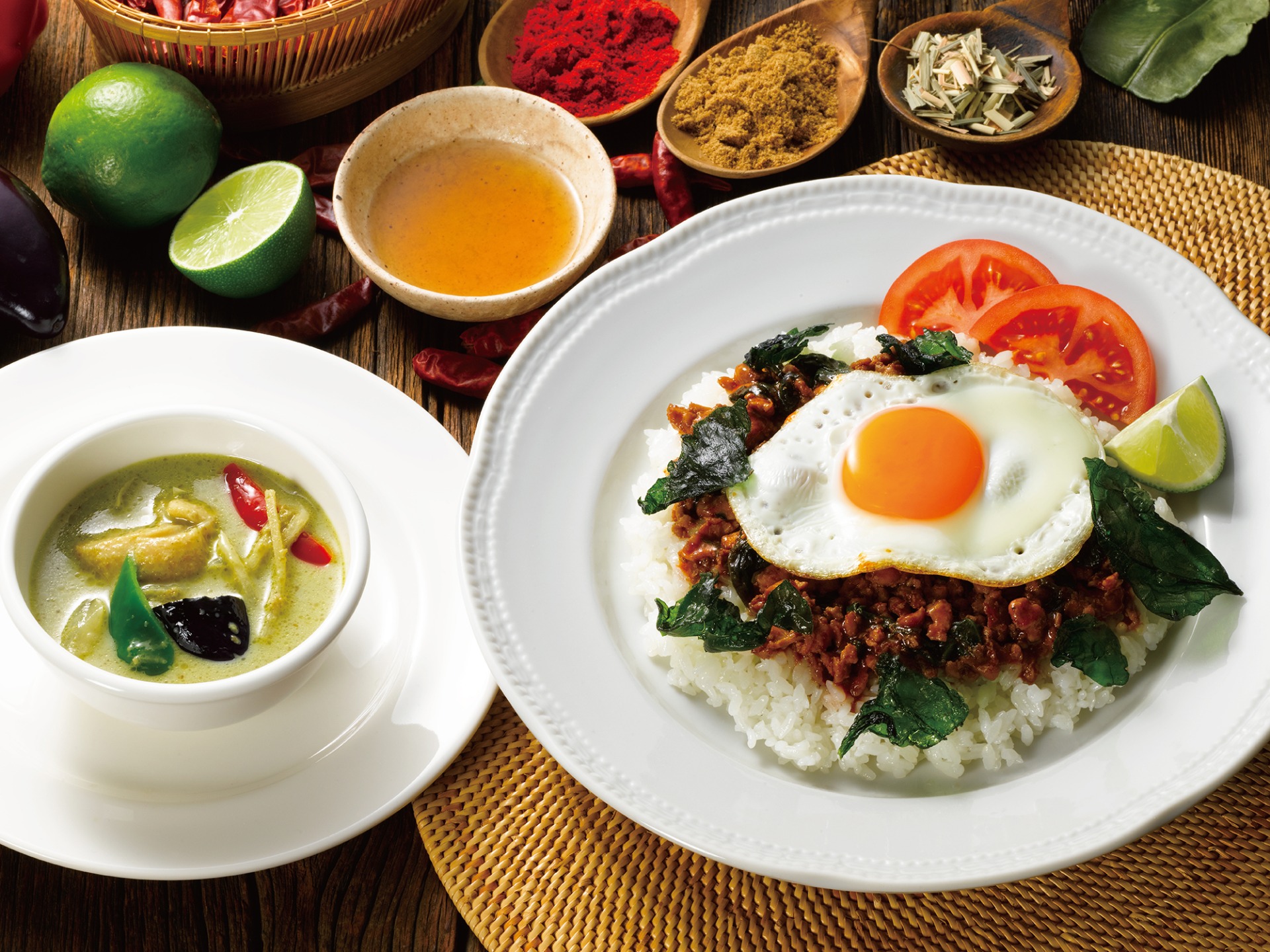 「ガパオライス＆グリーンカレー」（2178円）