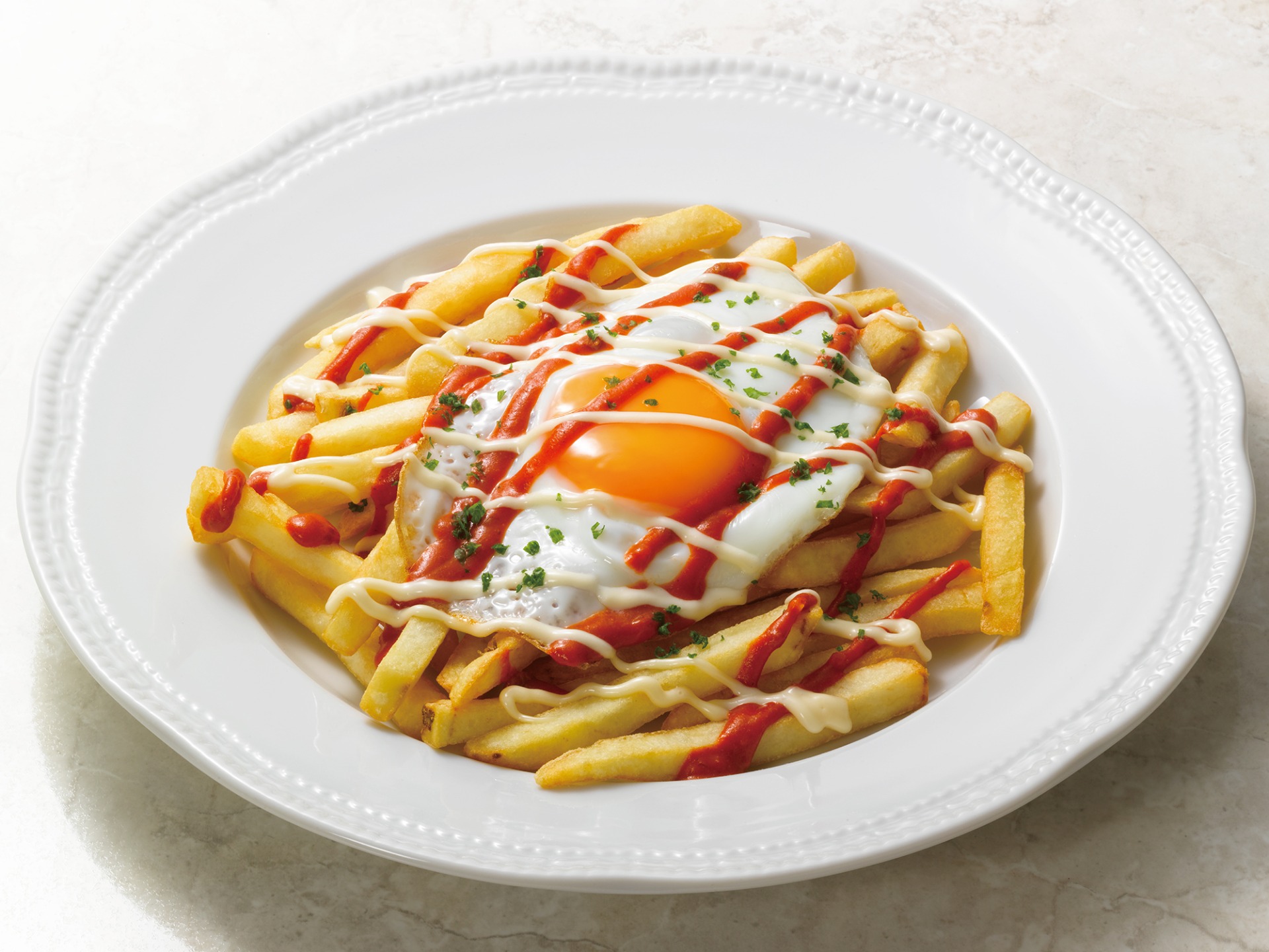 「スパニッシュポテト」（748円）