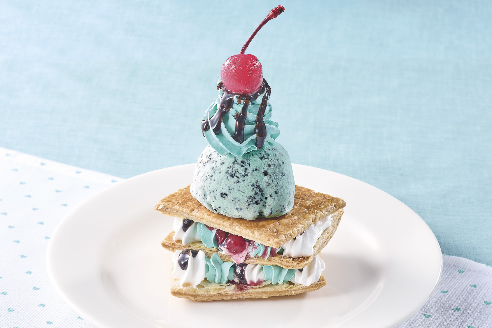 さくさくパイのチョコミントミルフィーユ