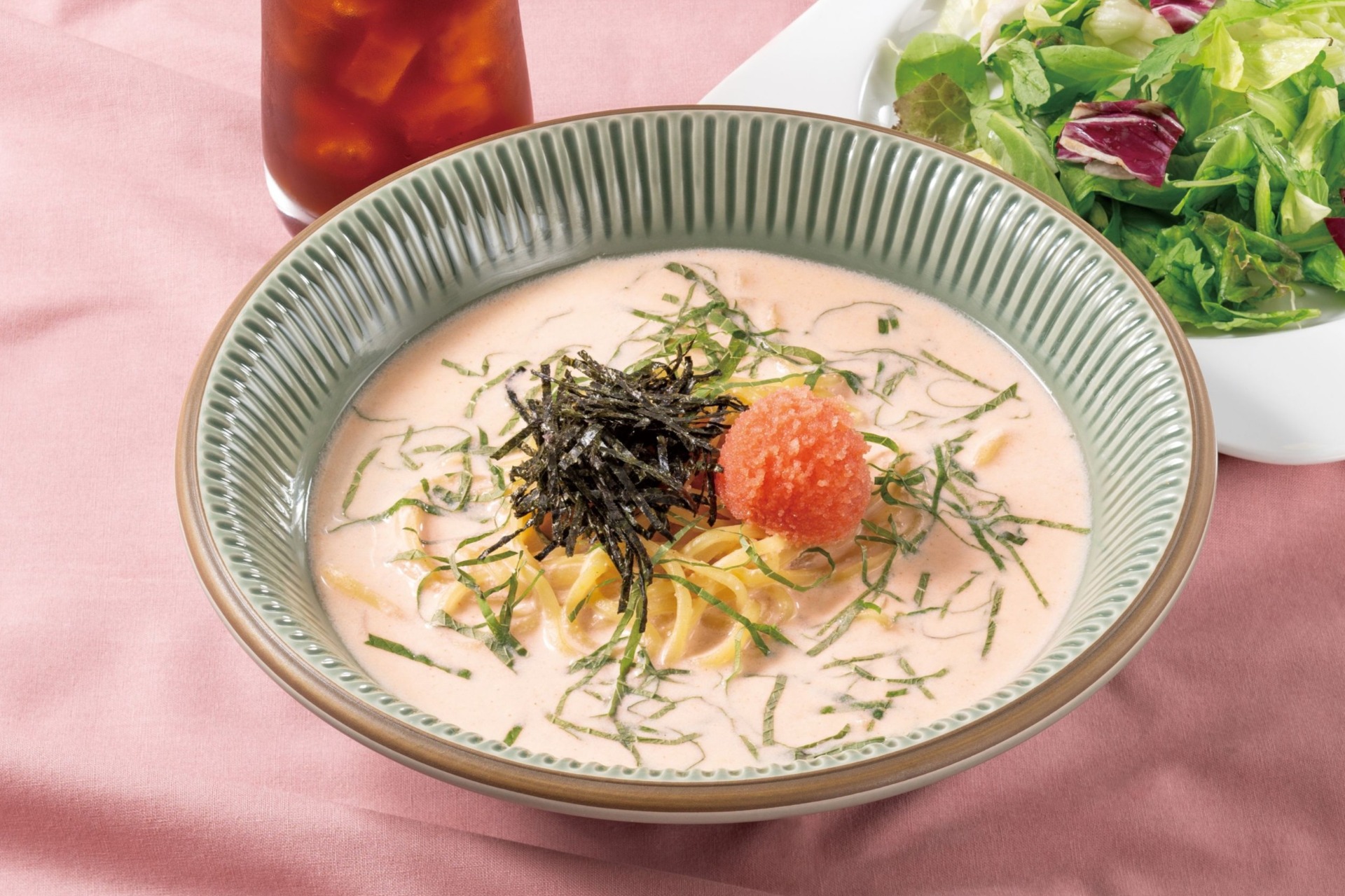 「たらこクリームのスープパスタ」（単品・1408～1590円）