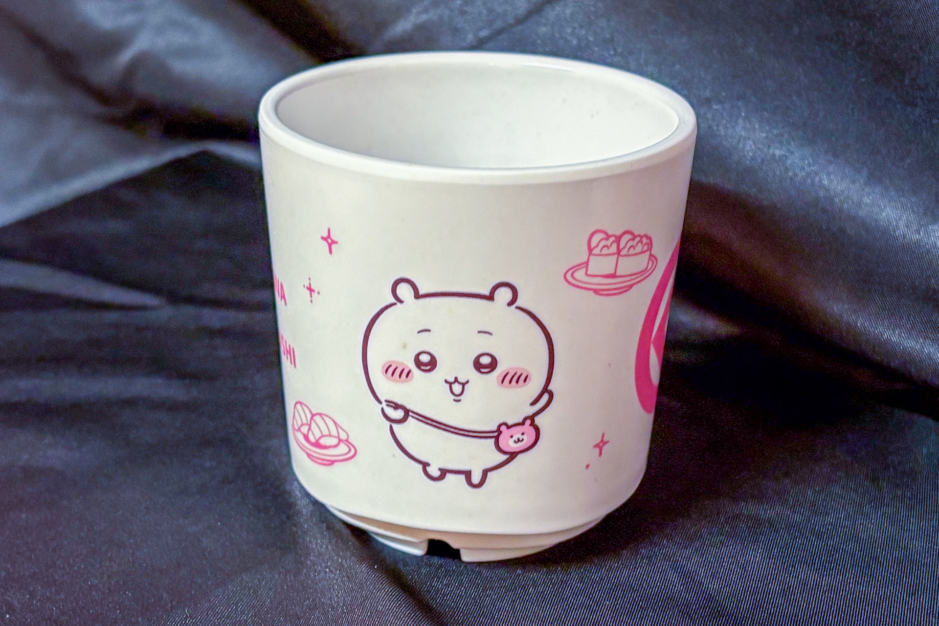 「ちいかわ」の湯呑み