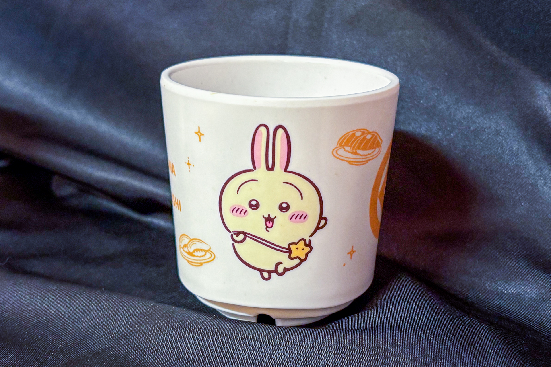 「うさぎ」の湯呑み