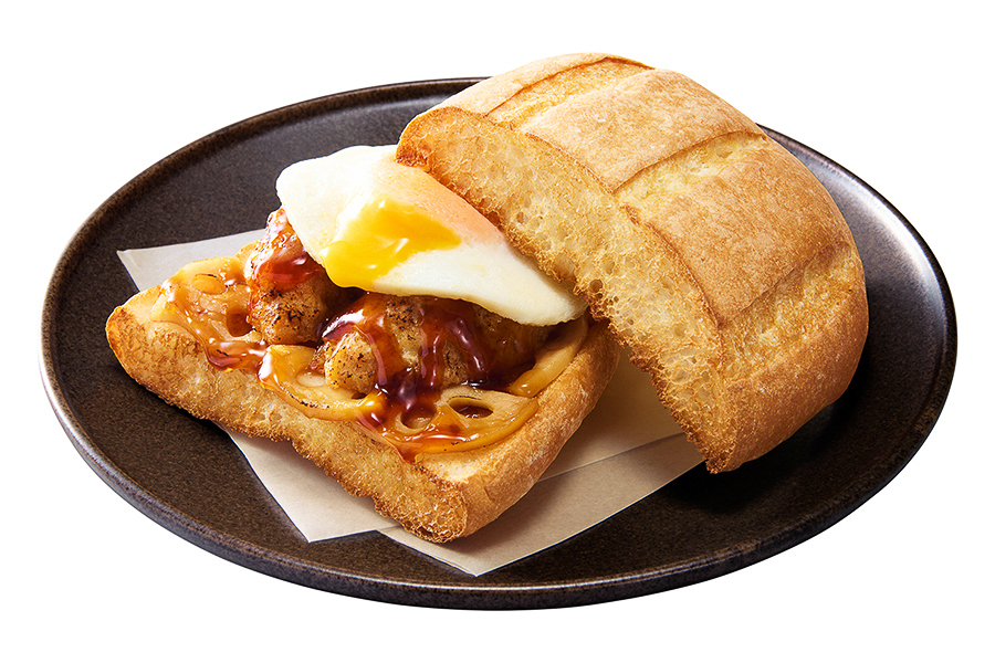 「サンマルクホットサンド 月見テリヤキつくね」（620円）