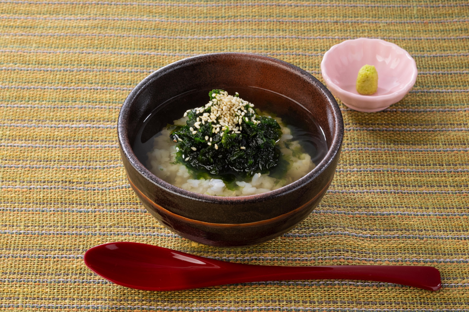 「〆の青のり茶漬け」（462円）