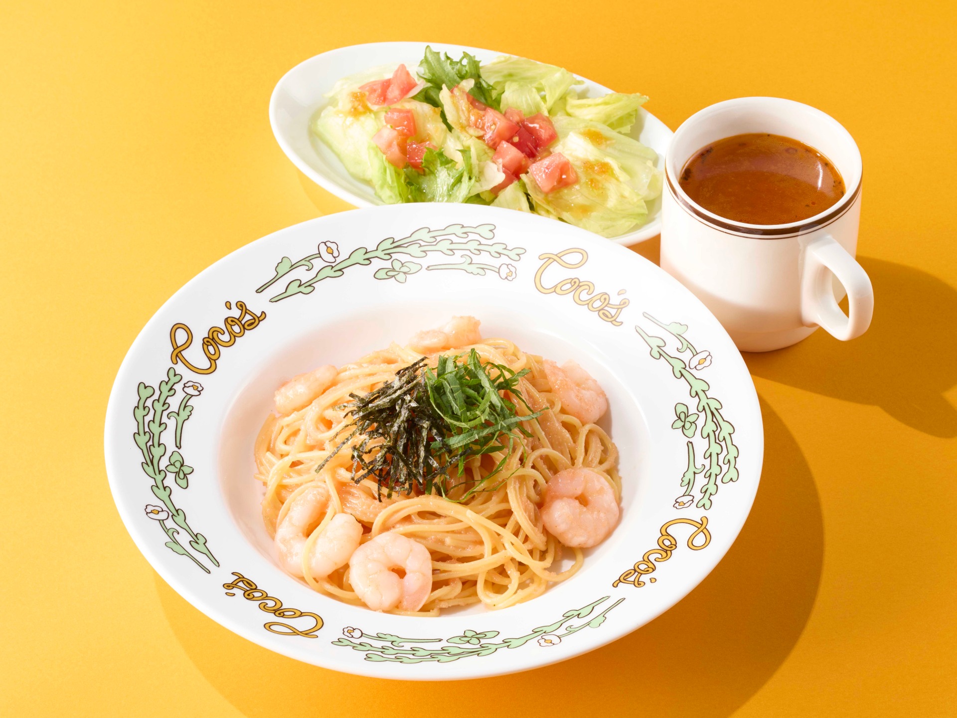 「ぷりぷり海老と明太子のパスタランチ」（979円）