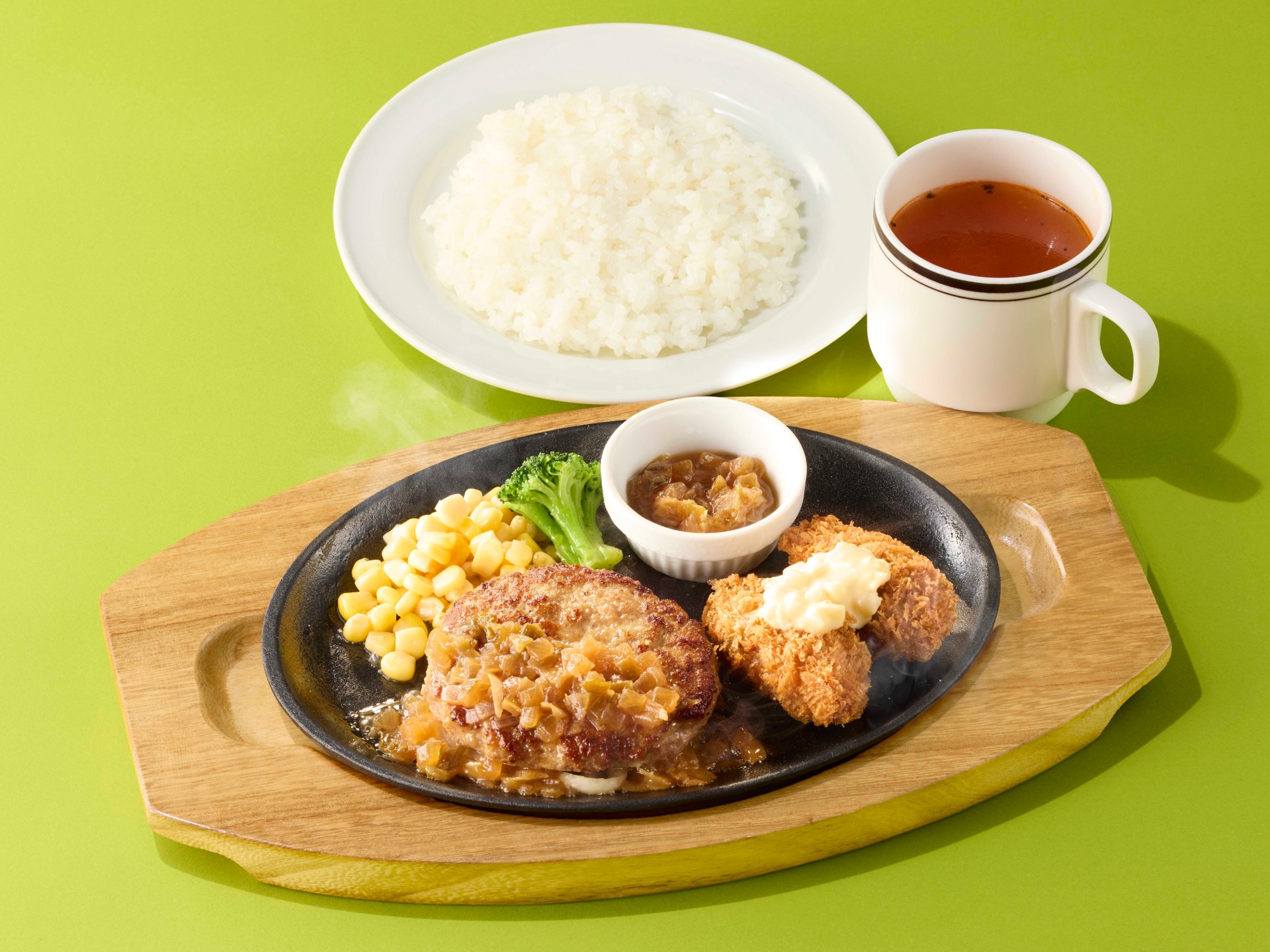 「ハンバーグ＆牡蠣フライランチ」（1089円）