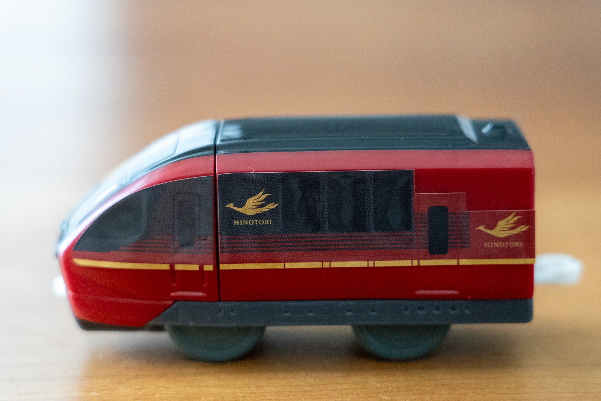 流線型のスタイリッシュなフォルム