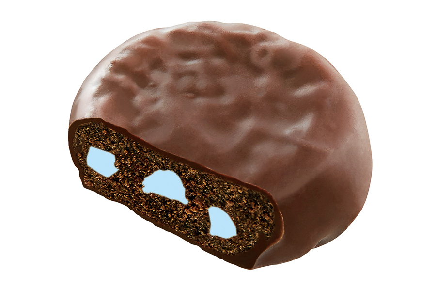 チョコクッキー生地にブルーソーダ風味チップを組み合わせた