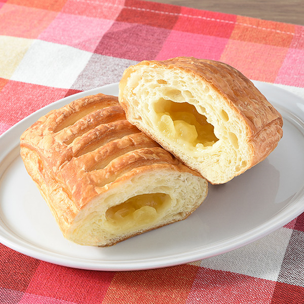 「アップルクリームデニッシュ」（150円）