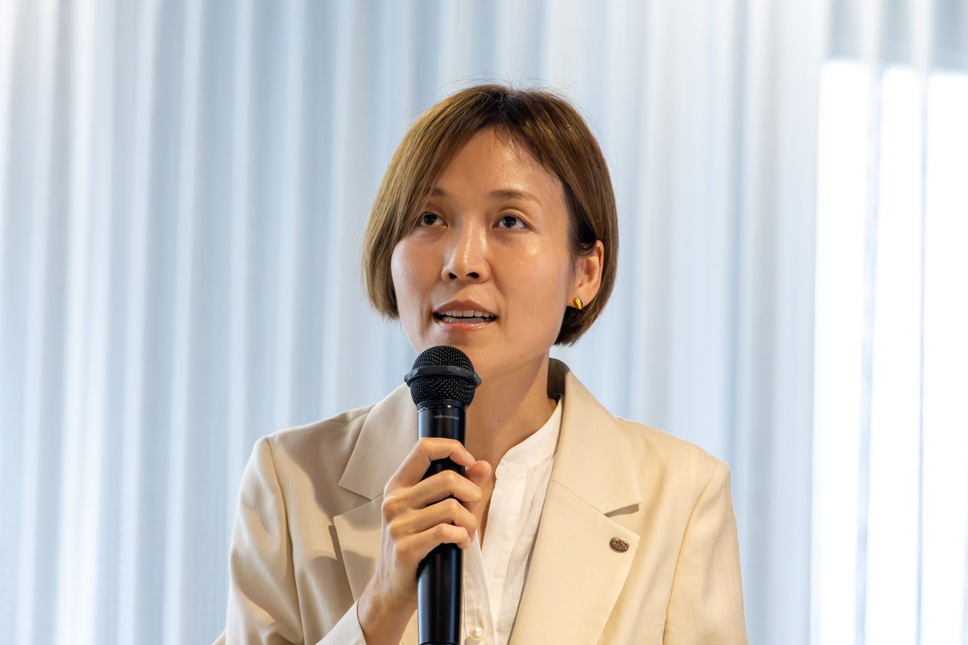 キリンビバレッジ株式会社 マーケティング部 午後の紅茶 デザイン担当 秋山孝子氏