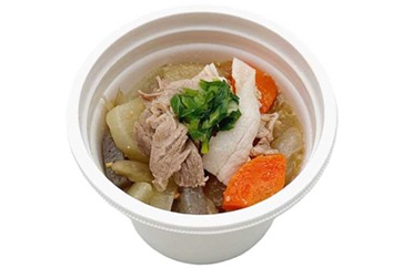 糀の甘み広がる豚汁 青森県産地養豚使用