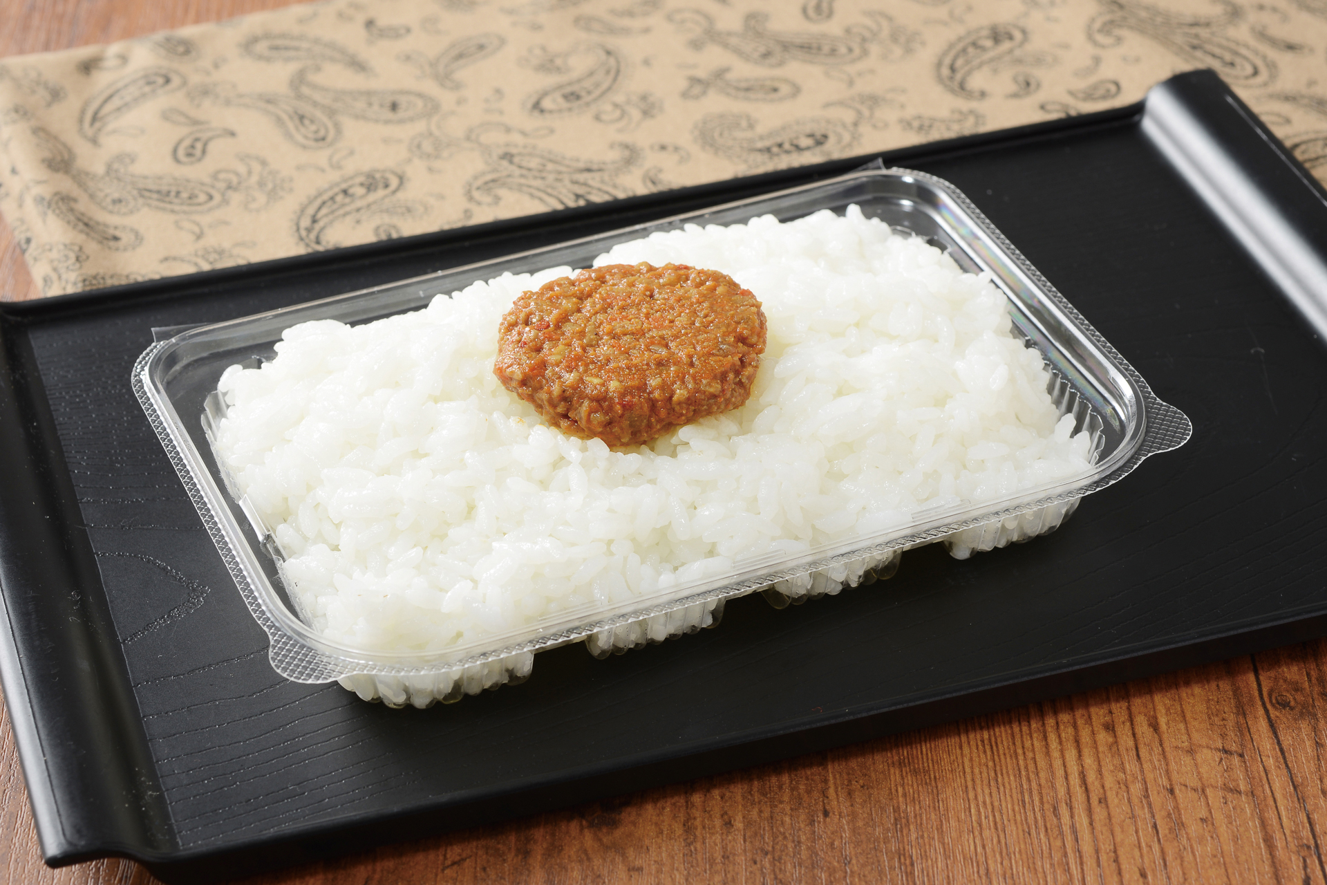 「一点突破すぎ！ごはんがすすむ キーマカレー（激辛）」（297円）