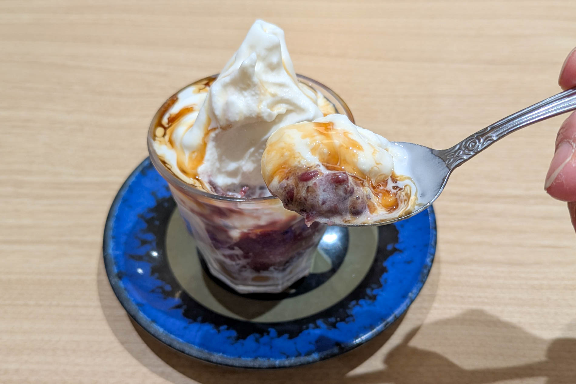 ぼた餅とソフトクリームを一緒に食べられる