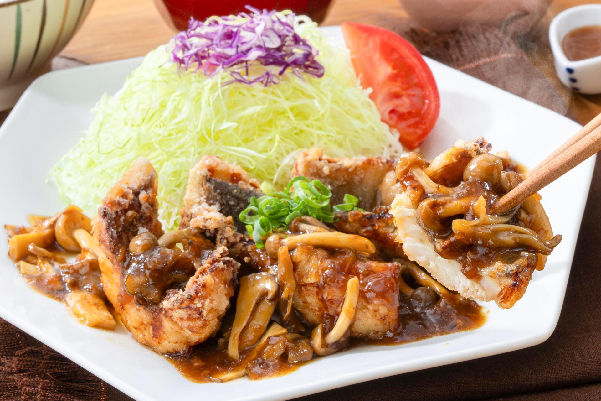 茸のたまり醤油バターソース メヌケの竜田揚げ