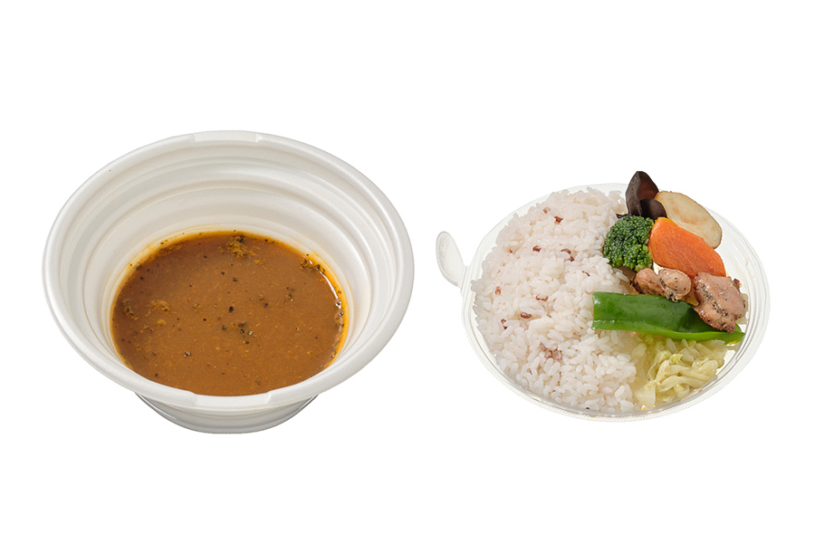「Suage監修 チキンと野菜のスープカレー」（648円）