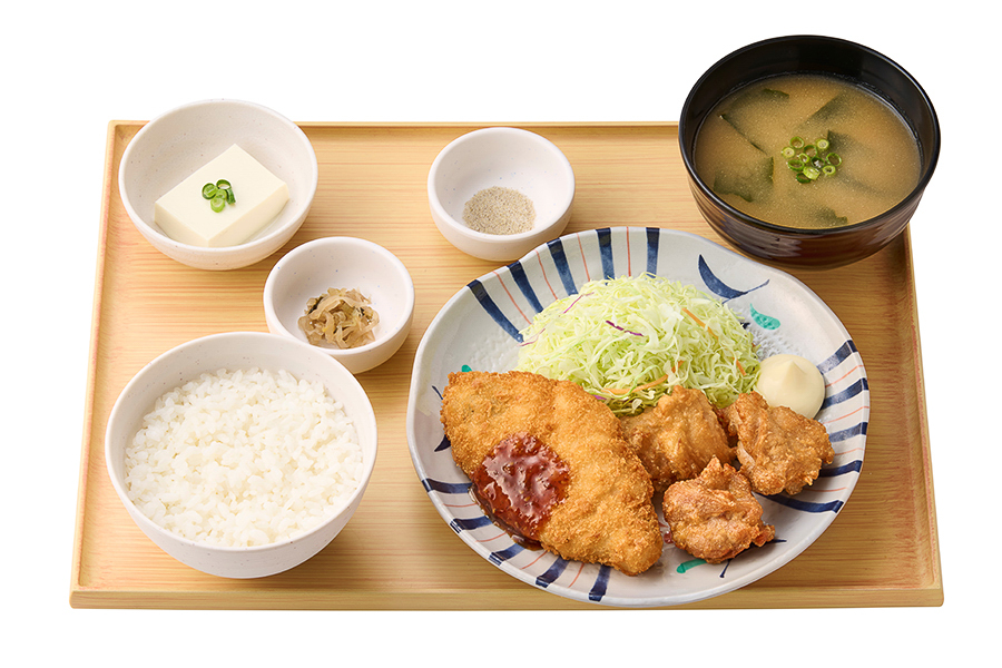 「から揚げ＆白身フライ定食」（970円）