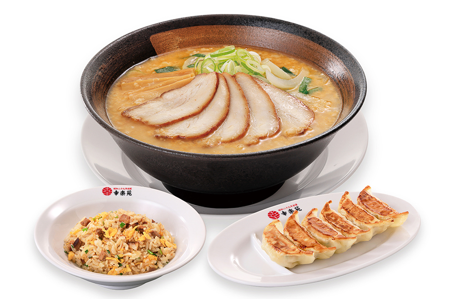 「味噌とんこつらーめん ミックスセット」（1360円）