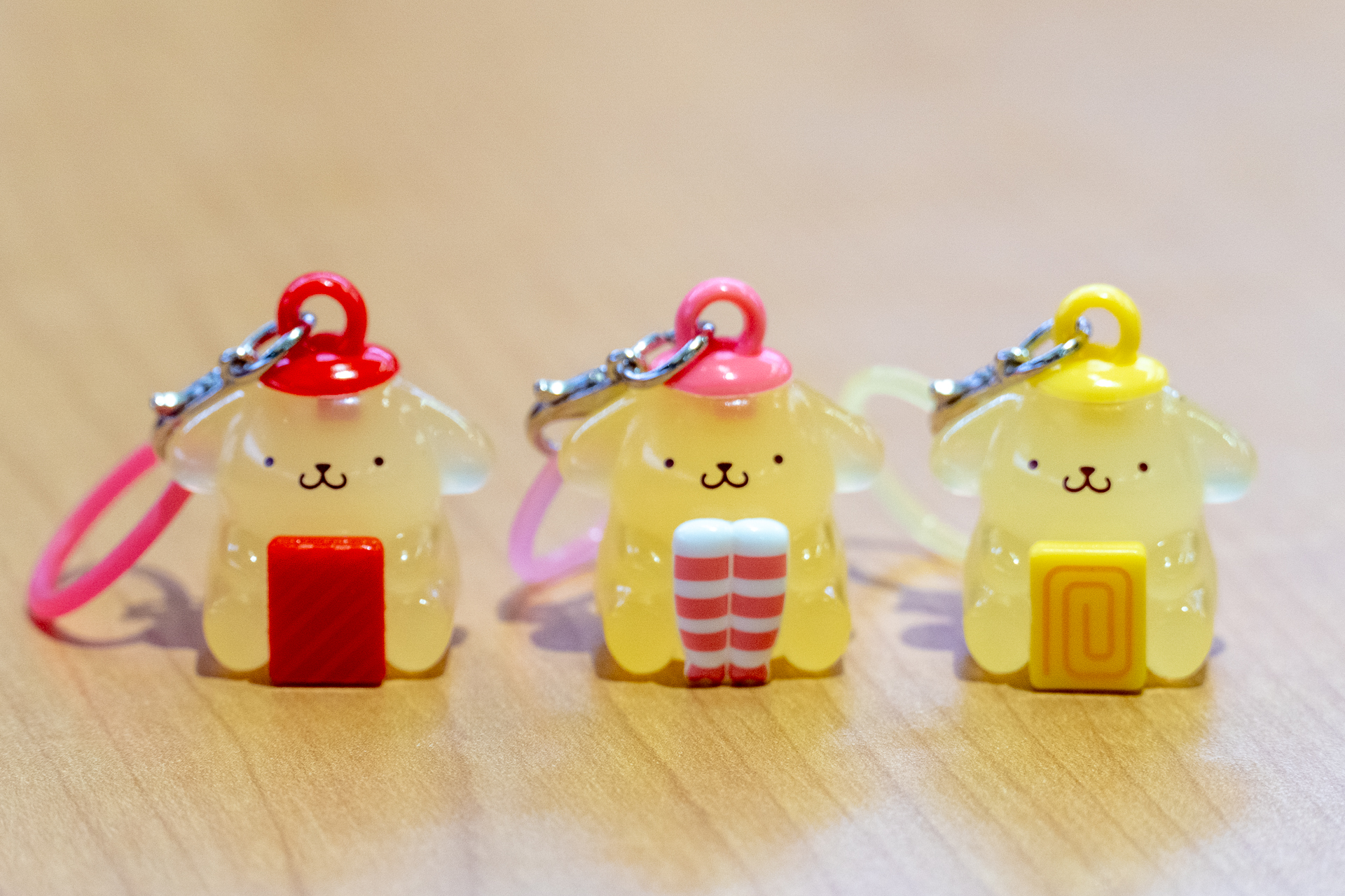 スシロー、ポムポムプリンのミニチャーム（全3種）