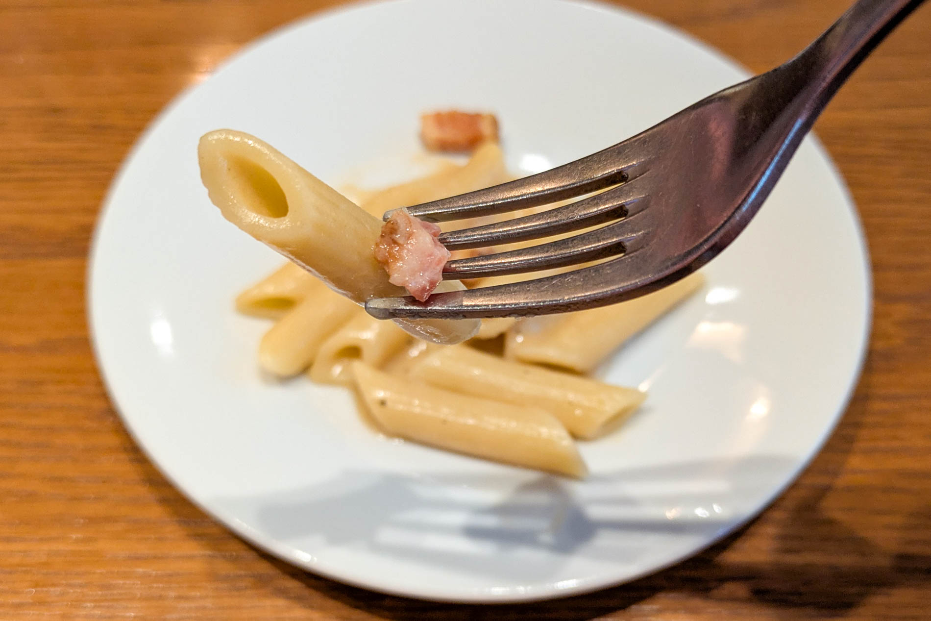 提供された試食。トリュフとベーコンが香り高い
