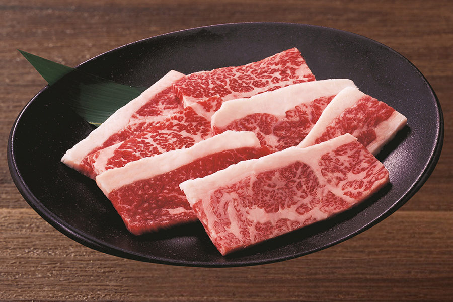 半額になる「黒毛和牛カルビ」（484円）