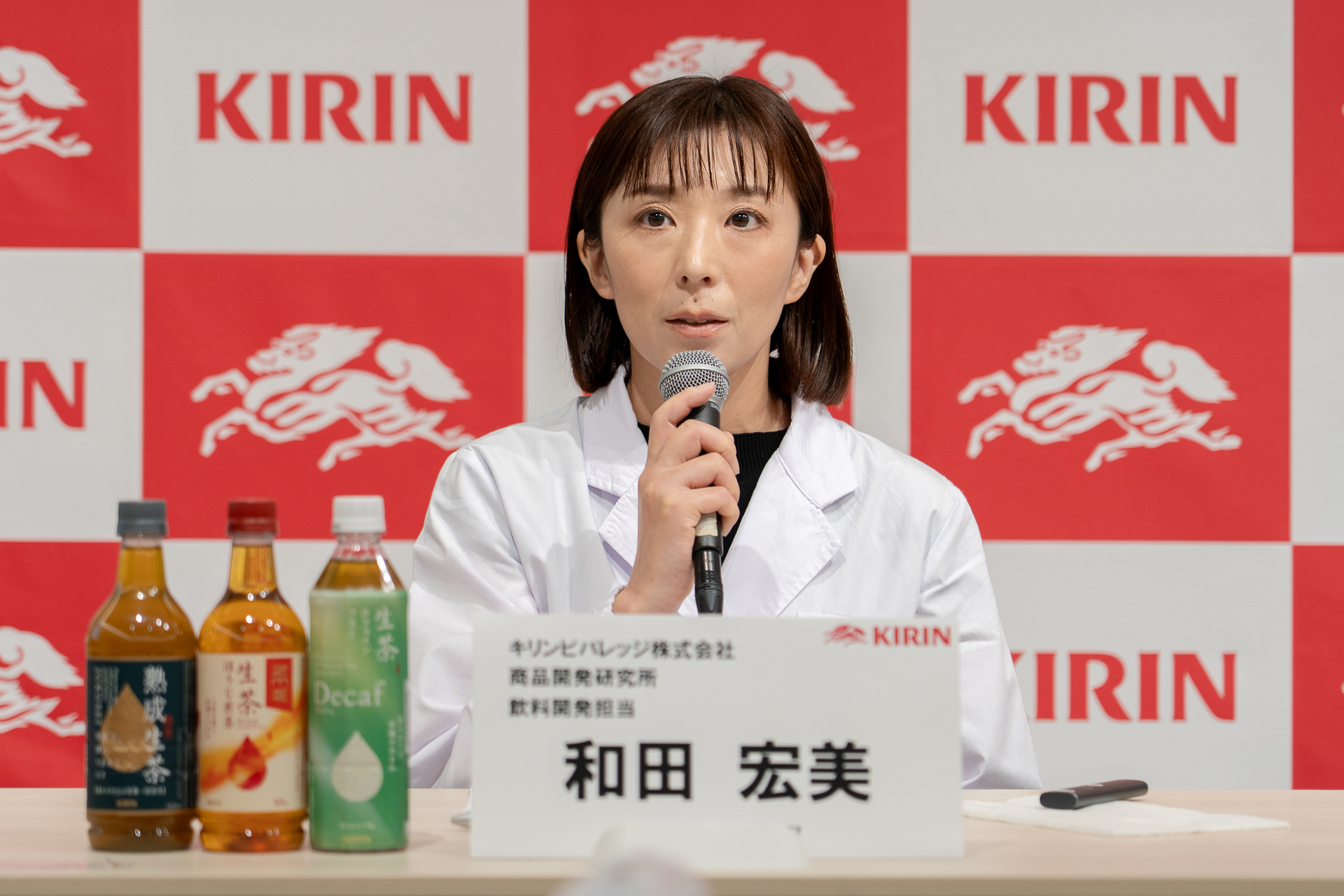 中味開発のこだわりを説明した商品開発研究所 飲料開発担当の和田宏美氏