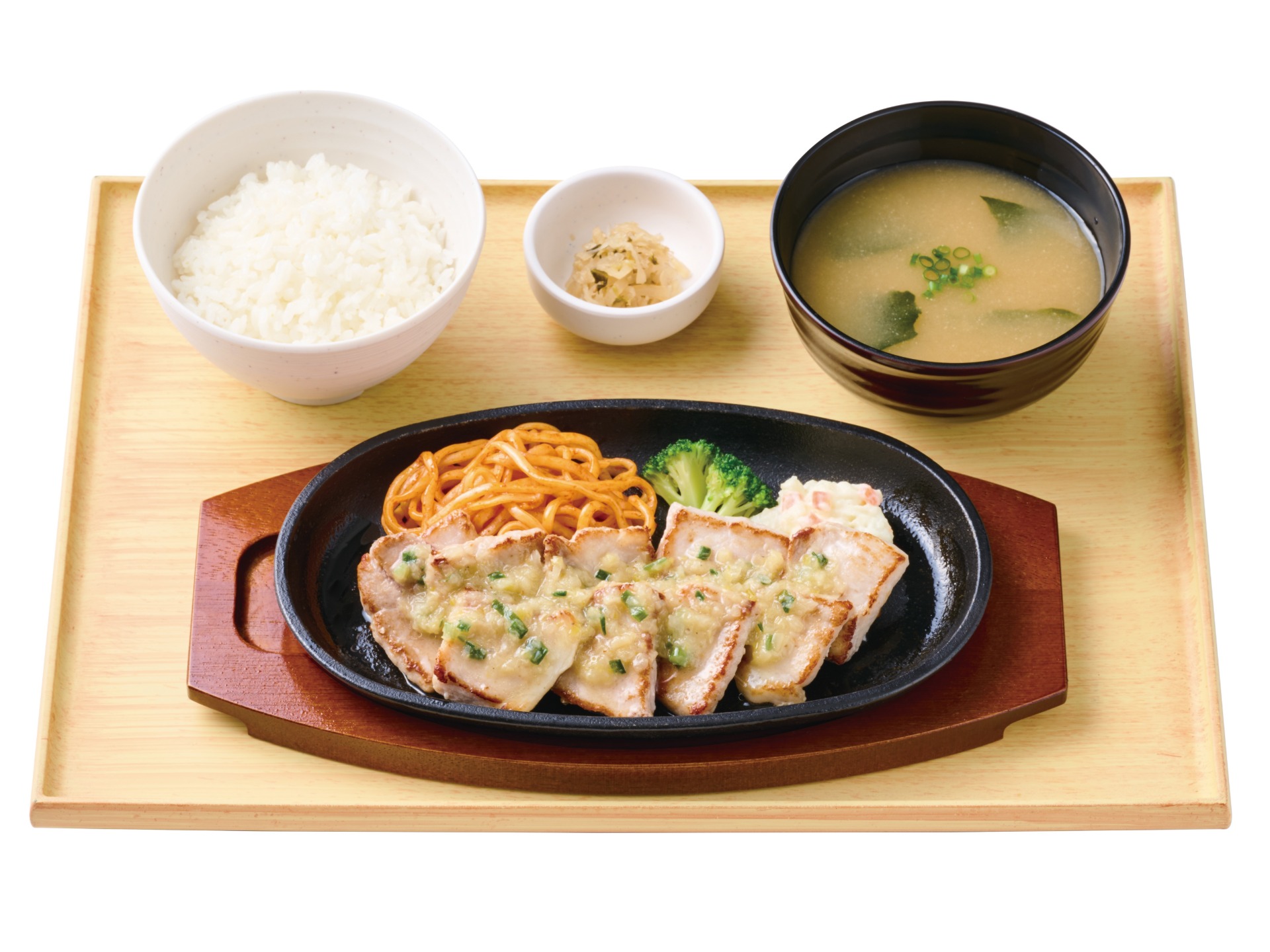 「～柔らか豚もも肉～国産ポークカットステーキ定食（ねぎ塩だれ）」（1230円）