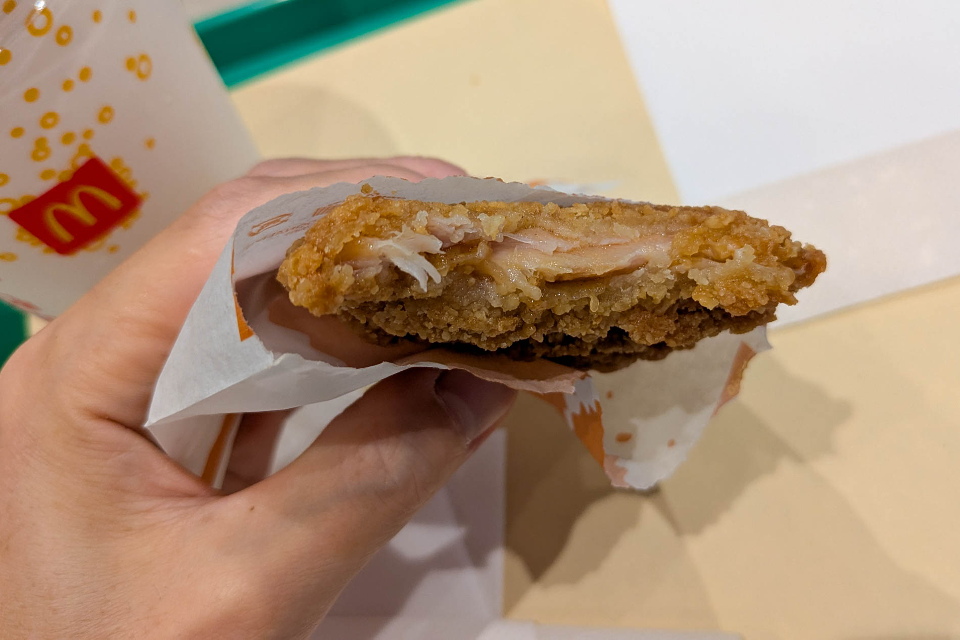 試食した「ザクザクジューシーももチキン」