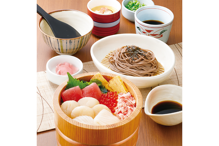 「北海海鮮丼セット」（2748円）