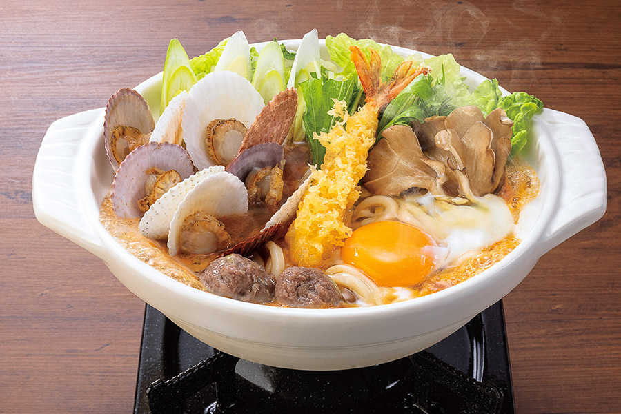 「海鮮鍋焼きうどん」（一人前1738円）