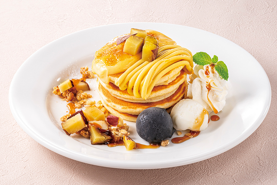 「蜜いものブリュレパンケーキ」（1078円）