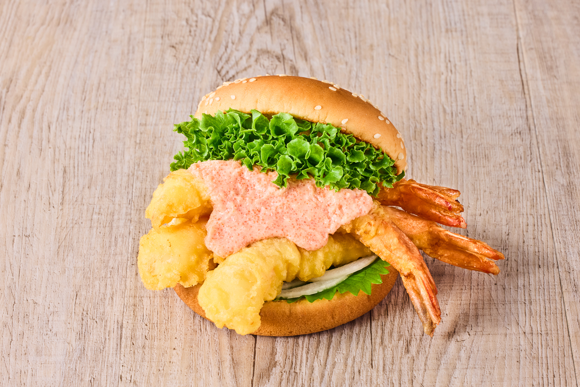 「神の海老バーガー 明太クリームチーズ」（890円）