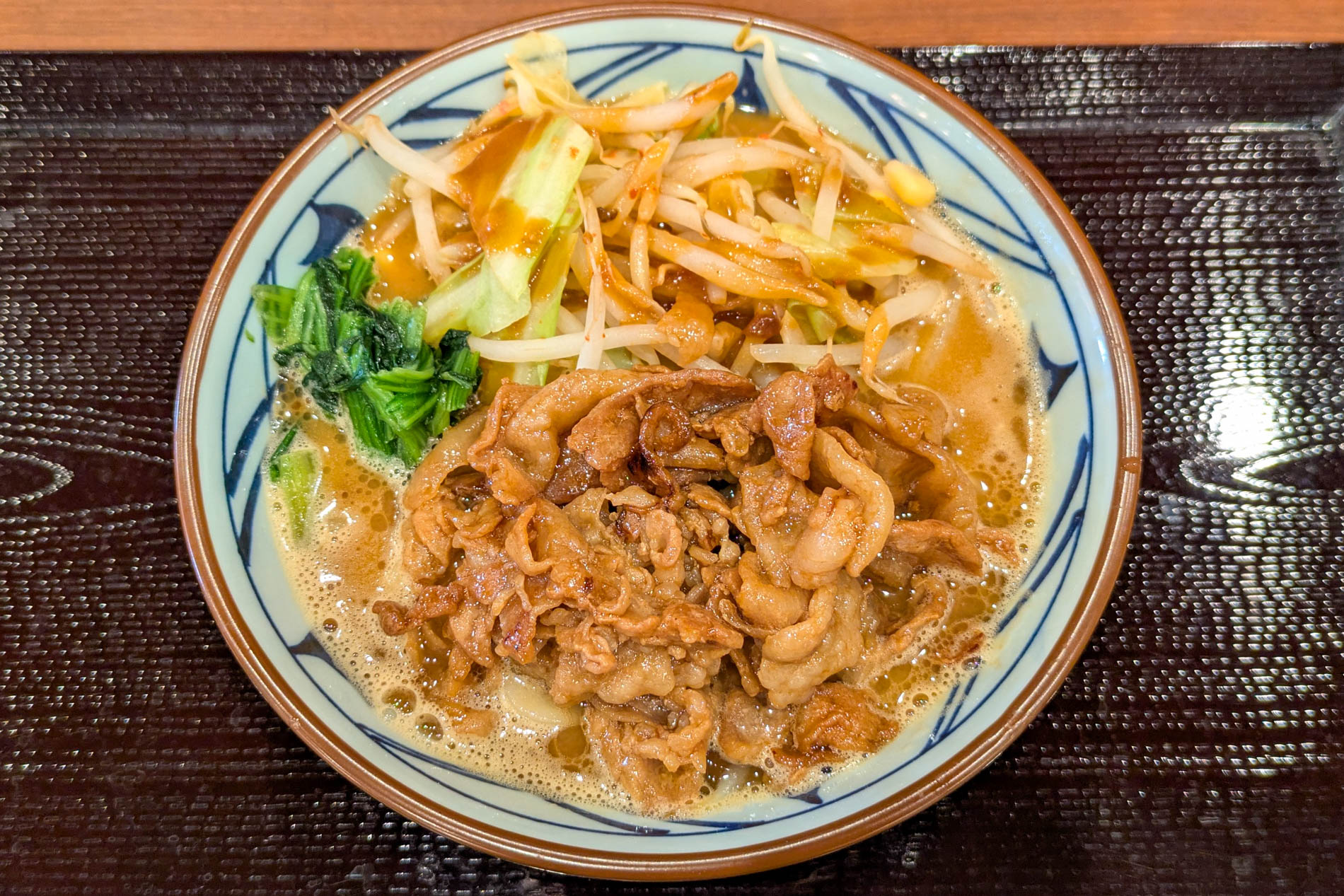 試食で提供された「濃厚味噌だしうどん」