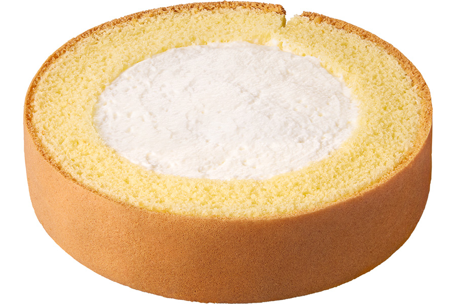 「生クリームロールケーキ」（213円）