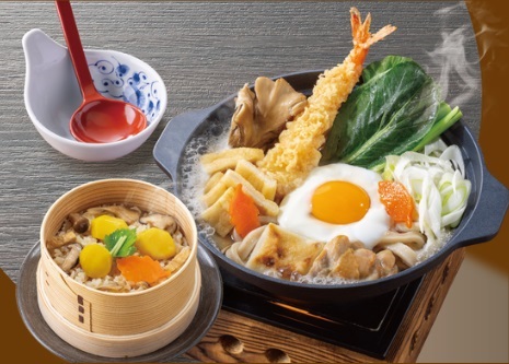 「【藍屋特製】鍋焼きうどんとほっこり栗ときのこのせいろ蒸し御飯」（2397円）