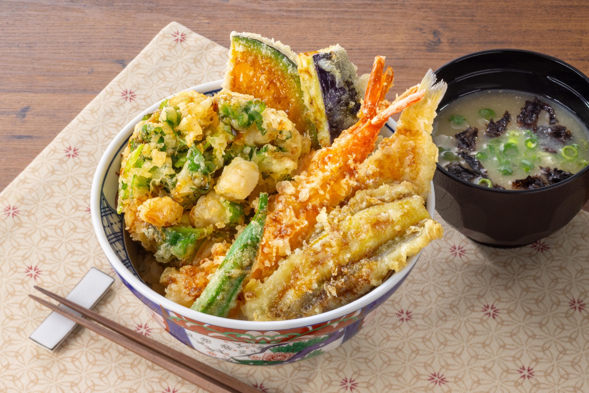 「藍屋天丼《松》」（2089円）