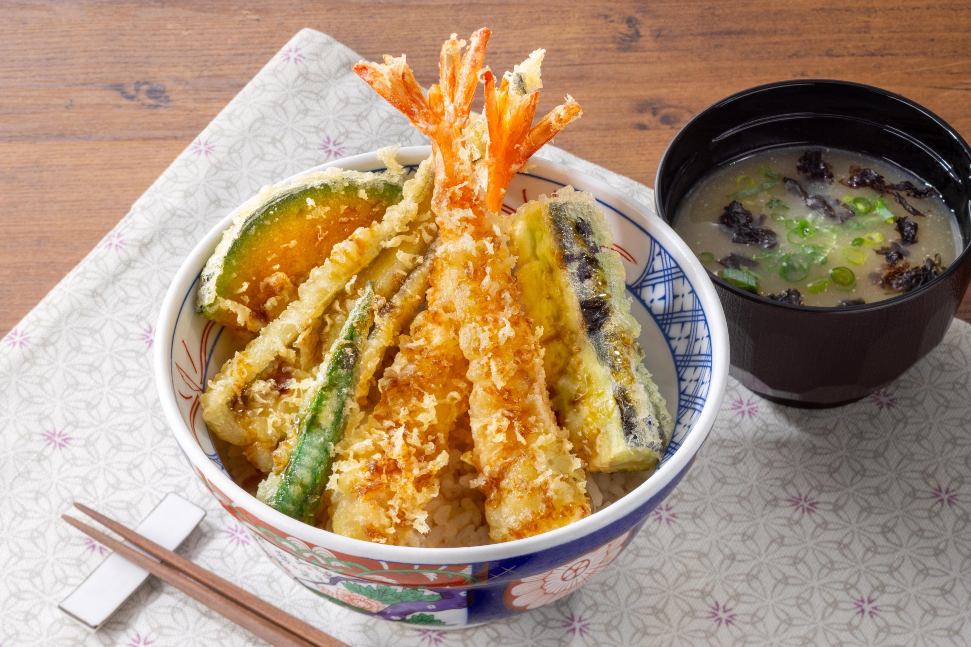 「藍屋天丼《竹》」（1869円）