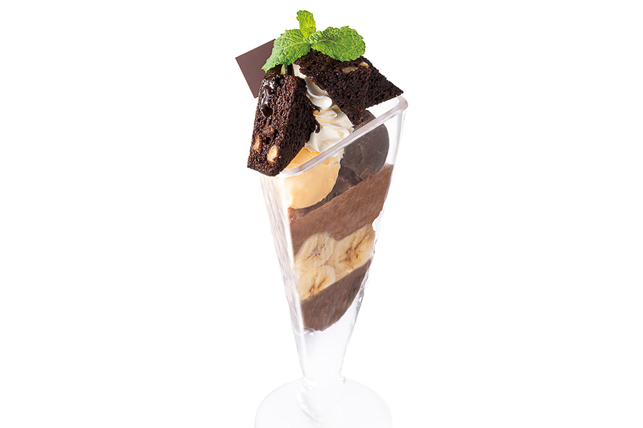 「チョコのまっぷたつ？パフェ」（748円）