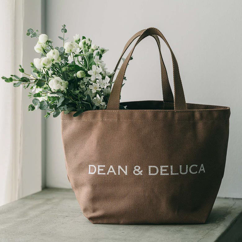 DEAN & DELUCA「チャリティートートバッグ」ココアブラウン Sサイズ（2750円）
