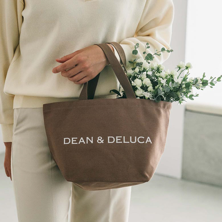 DEAN & DELUCA「チャリティートートバッグ」ココアブラウン Sサイズ（2750円）