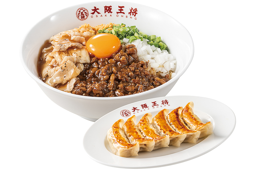 「悪魔の肉雪崩！禁断のWポークまぜそば 餃子セット」（1560円）