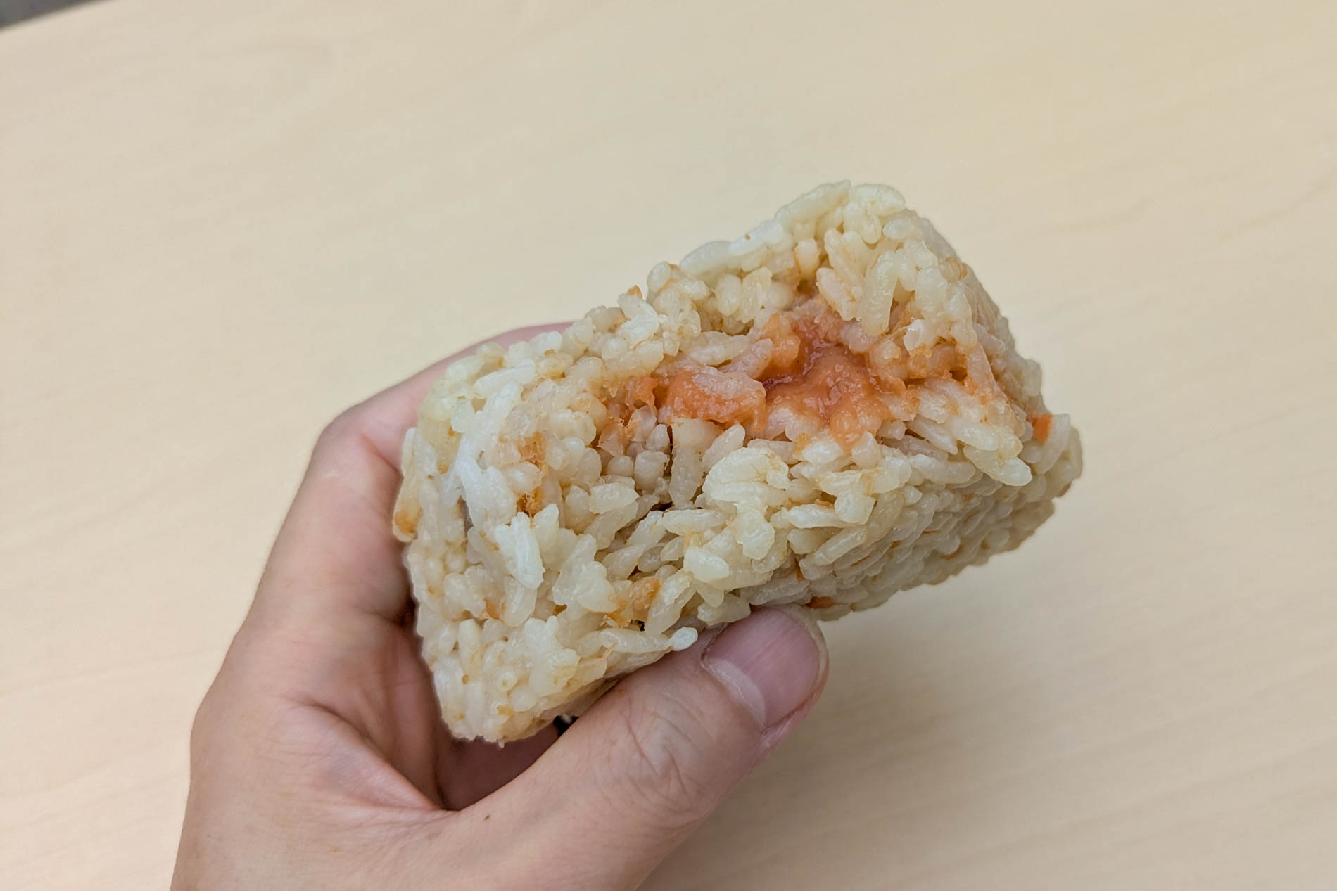 真ん中に明太バターソースがしっかり入っている