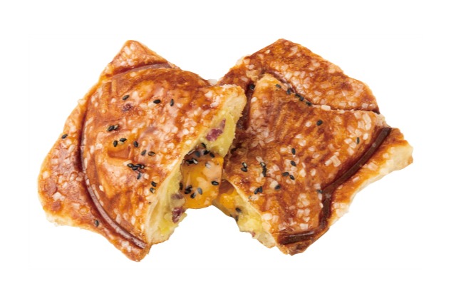 「クロワッサンたい焼 大学芋」（302円）