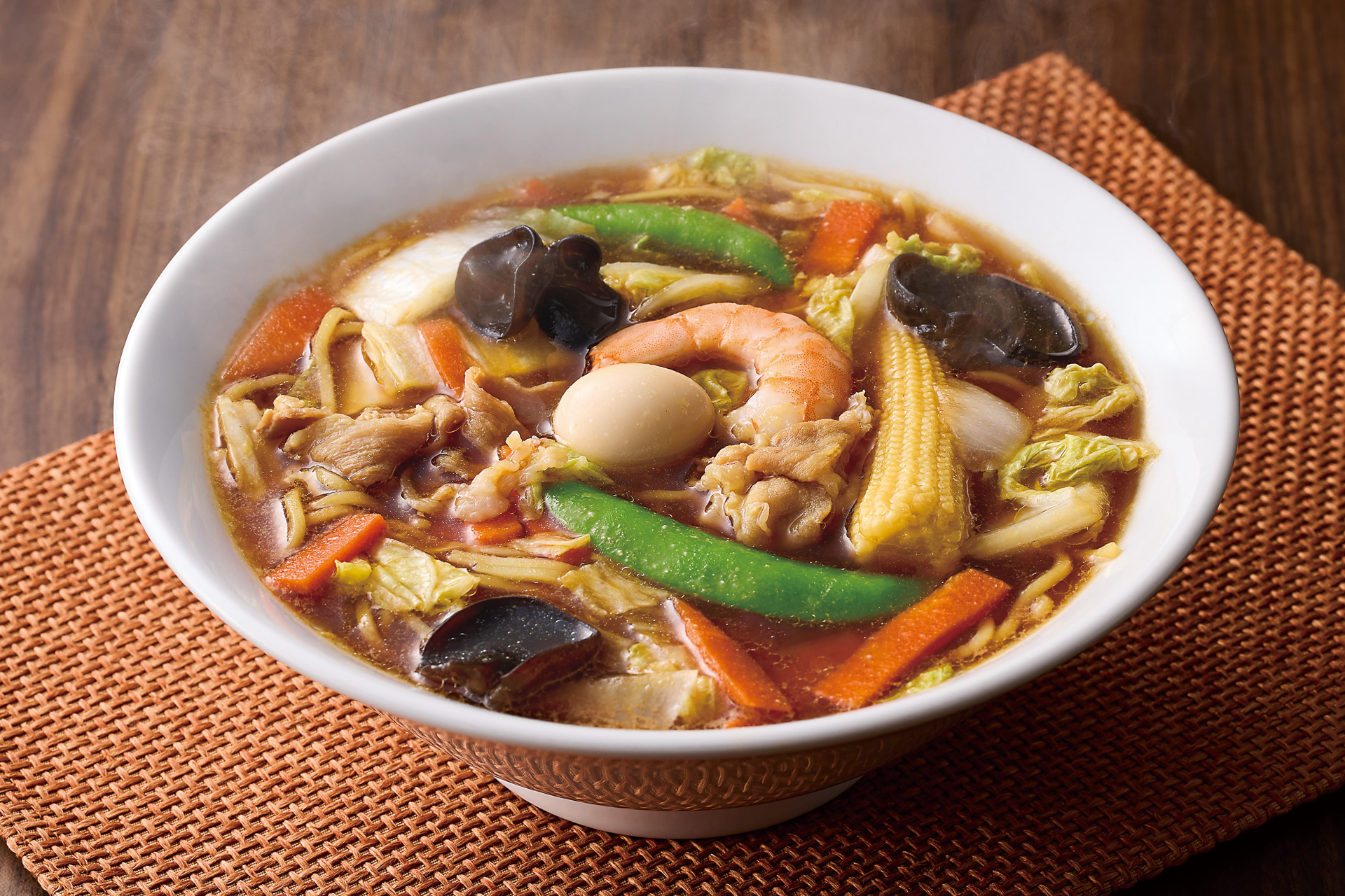 丸源ラーメン「熟成醤油 丸源五目そば」（1023円）