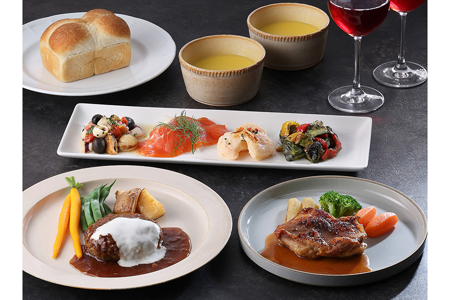 「黒×黒ハンバーグとチキングリルのスペシャルセット」（7600円）